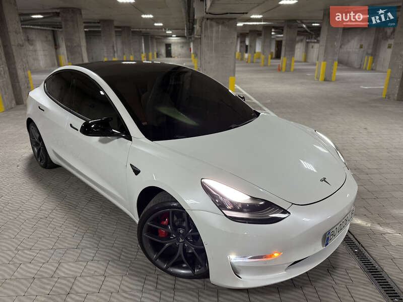 Седан Tesla Model 3 2018 в Тернополе фото 41 Седан Tesla Model 3 2018 в Тернополе