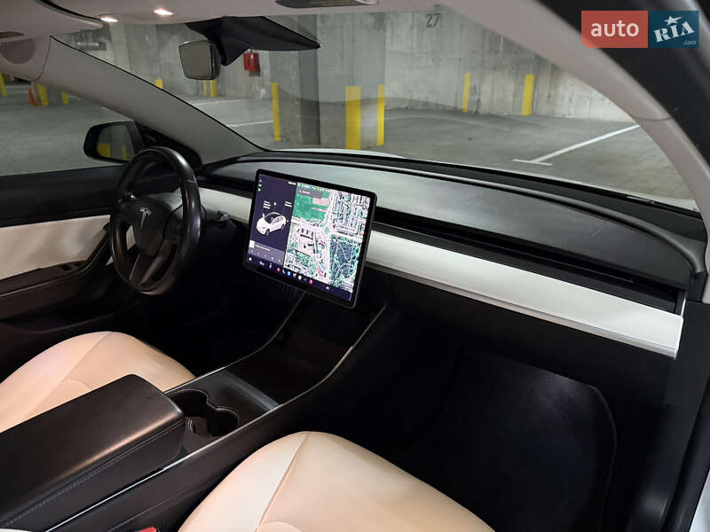 Седан Tesla Model 3 2018 в Тернополе фото 63 Седан Tesla Model 3 2018 в Тернополе