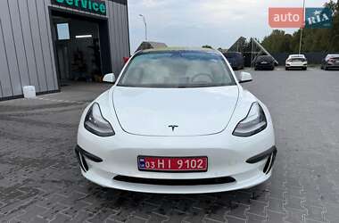 Седан Tesla Model 3 2019 в 