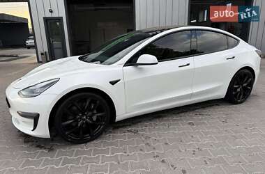 Седан Tesla Model 3 2019 в 