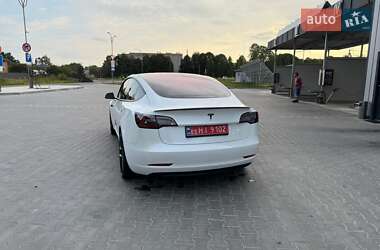 Седан Tesla Model 3 2019 в 