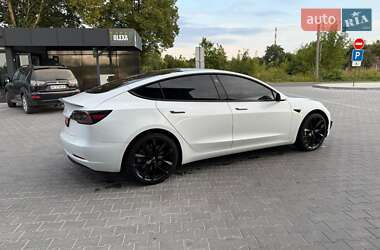 Седан Tesla Model 3 2019 в 
