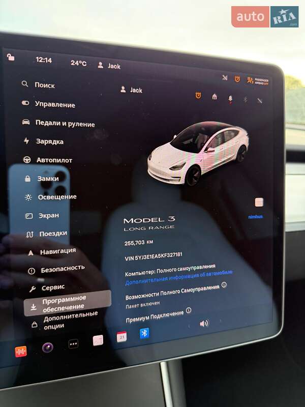 Седан Tesla Model 3 2019 в Володимирі