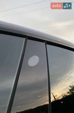 Седан Tesla Model 3 2023 в 
