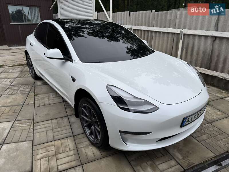 Седан Tesla Model 3 2021 в Харькове
