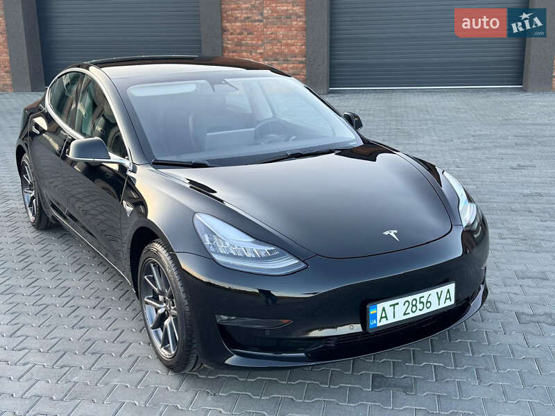Tesla Model 3 2019