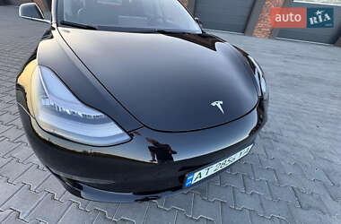 Седан Tesla Model 3 2019 в 