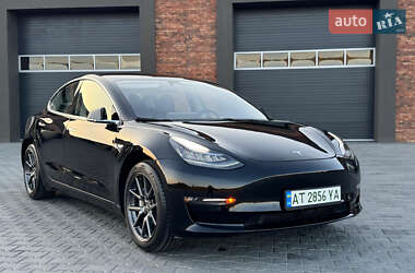Седан Tesla Model 3 2019 в 