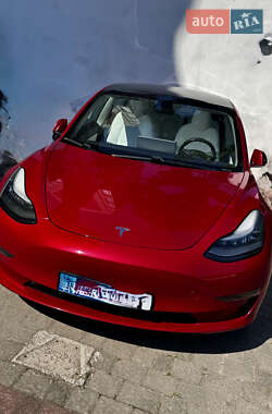 Седан Tesla Model 3 2019 в 