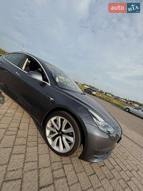 Седан Tesla Model 3 2019 в Львові фото 6 Седан Tesla Model 3 2019 в Львові