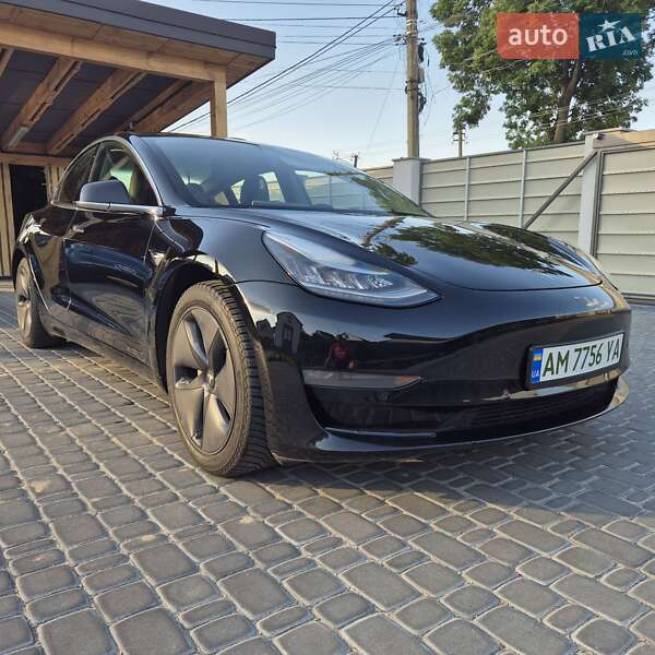 Tesla Model 3 2018