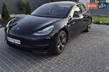 Седан Tesla Model 3 2018 в 