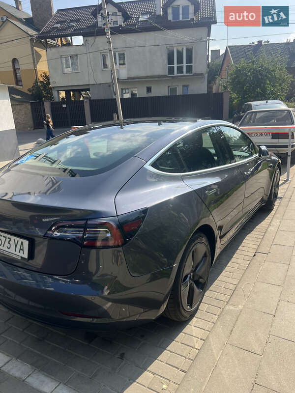 Седан Tesla Model 3 2019 в Львове фото 25 Седан Tesla Model 3 2019 в Львове
