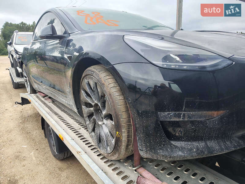 Седан Tesla Model 3 2021 в Тернополі