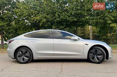 Седан Tesla Model 3 2018 в 