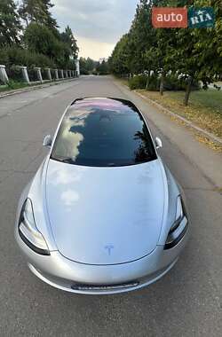 Седан Tesla Model 3 2018 в 