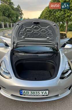 Седан Tesla Model 3 2018 в 