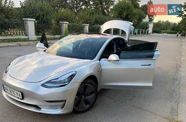 Седан Tesla Model 3 2018 в 