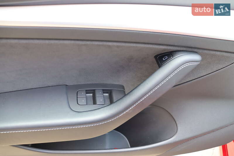 Седан Tesla Model 3 2022 в Львове фото 14 Седан Tesla Model 3 2022 в Львове