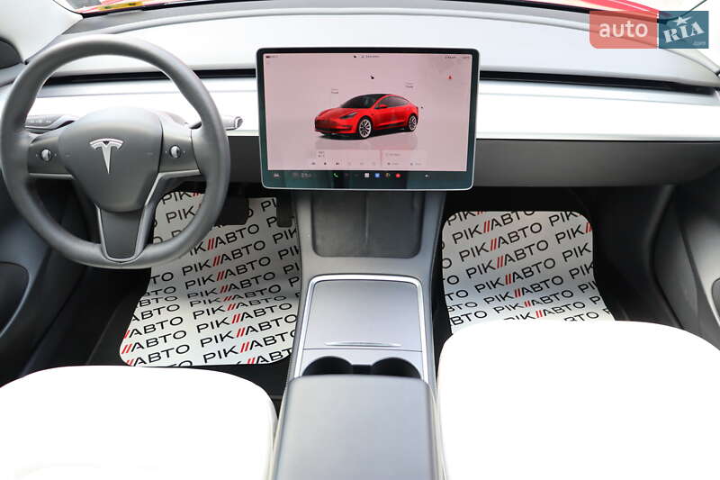 Седан Tesla Model 3 2022 в Львове фото 33 Седан Tesla Model 3 2022 в Львове