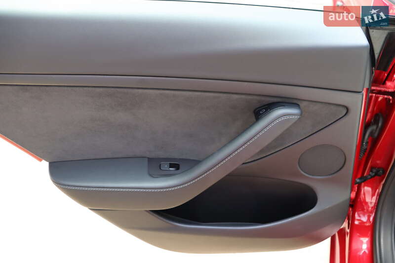 Седан Tesla Model 3 2022 в Львове фото 37 Седан Tesla Model 3 2022 в Львове