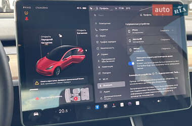 Седан Tesla Model 3 2020 в 