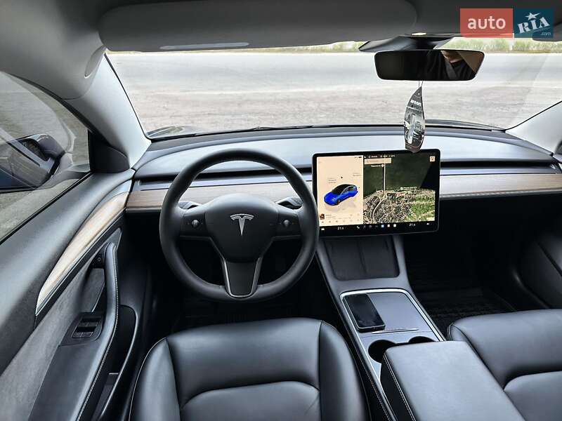 Седан Tesla Model 3 2022 в Дніпрі