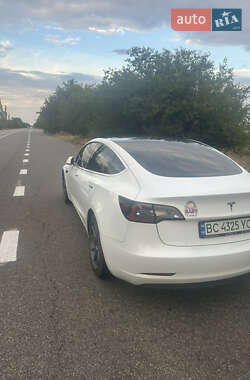 Седан Tesla Model 3 2018 в 