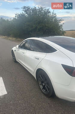 Седан Tesla Model 3 2018 в 