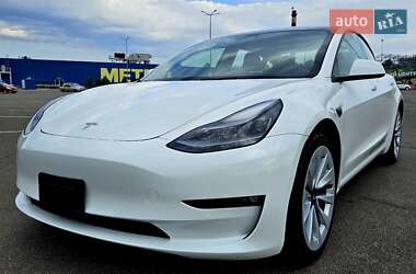 Седан Tesla Model 3 2022 в Днепре