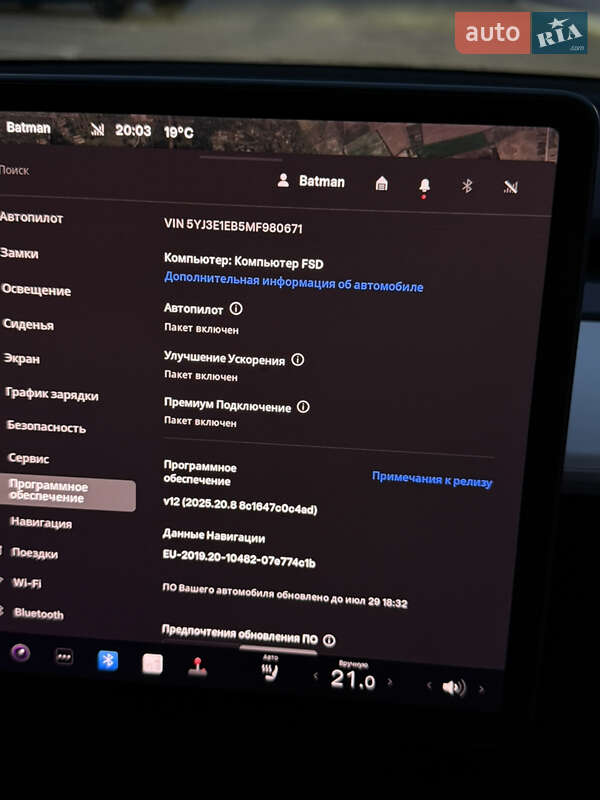 Седан Tesla Model 3 2021 в Луцке