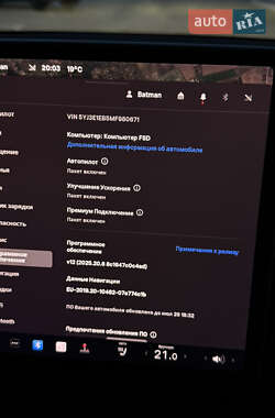 Седан Tesla Model 3 2021 в 