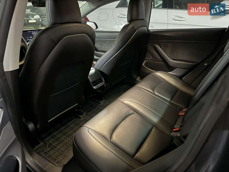 Седан Tesla Model 3 2019 в Полтаве