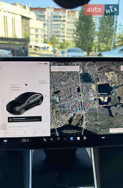 Седан Tesla Model 3 2019 в 