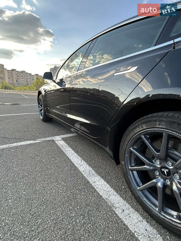 Седан Tesla Model 3 2018 в Києві фото 9 Седан Tesla Model 3 2018 в Києві