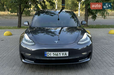 Седан Tesla Model 3 2018 в 