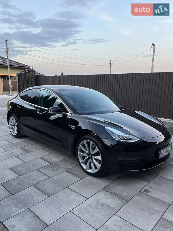 Седан Tesla Model 3 2020 в Киеве фото 12 Седан Tesla Model 3 2020 в Киеве