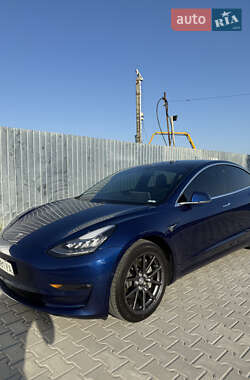 Седан Tesla Model 3 2018 в Рівному