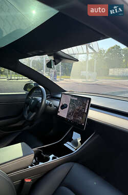 Седан Tesla Model 3 2018 в Рівному