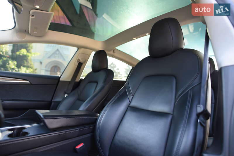 Седан Tesla Model 3 2022 в Фастове фото 25 Седан Tesla Model 3 2022 в Фастове