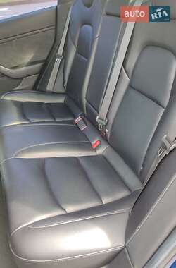 Седан Tesla Model 3 2018 в 