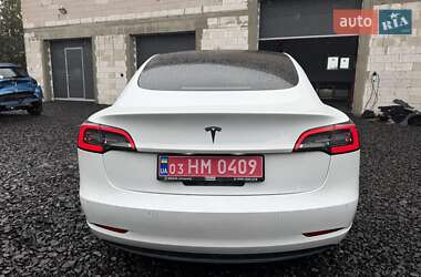 Седан Tesla Model 3 2019 в 