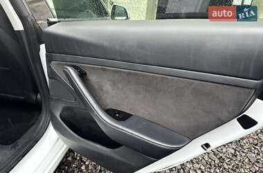 Седан Tesla Model 3 2019 в 