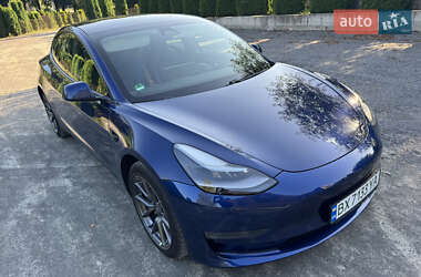 Седан Tesla Model 3 2021 в 