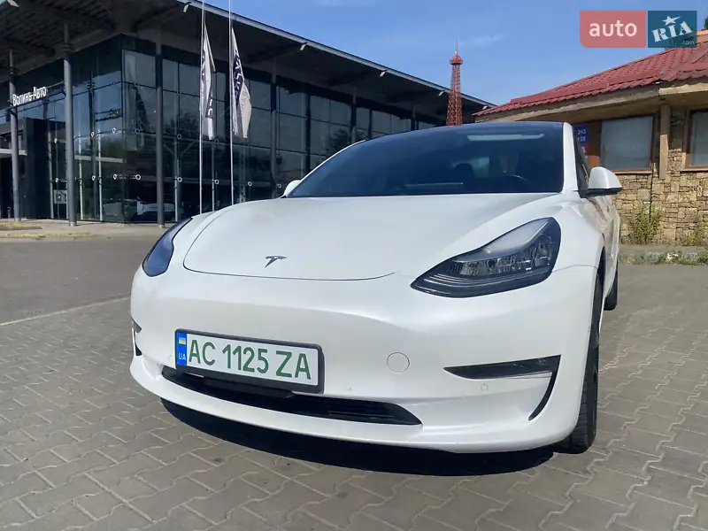 Tesla Model 3