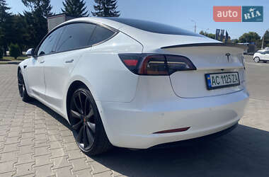 Седан Tesla Model 3 2019 в Луцке