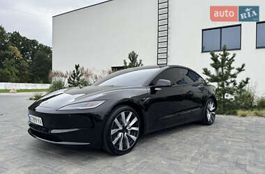 Седан Tesla Model 3 2024 в Луцьку