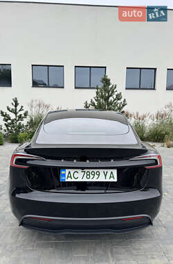 Седан Tesla Model 3 2024 в Луцьку