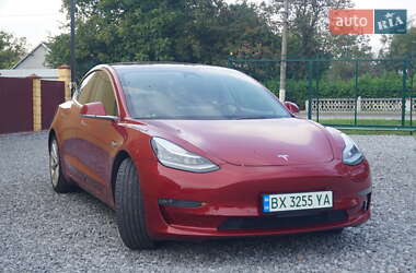Седан Tesla Model 3 2018 в 
