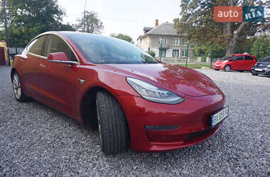 Седан Tesla Model 3 2018 в 